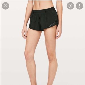 Lululemon hotty hot shorts, black